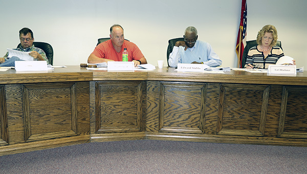 Picayune School District plans for less state aid - Picayune Item