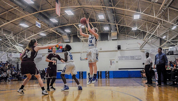 Harlee Davis hits one of her four field goals in the first quarter against the Lady Aggies. Photo by Taylor Welsh