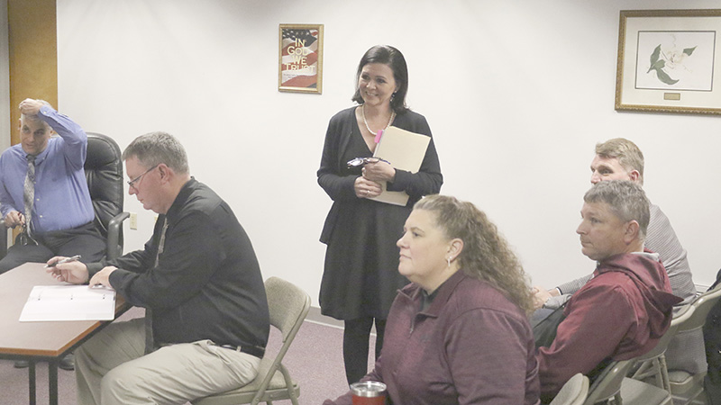 Picayune School District names new administrators, hears pitch