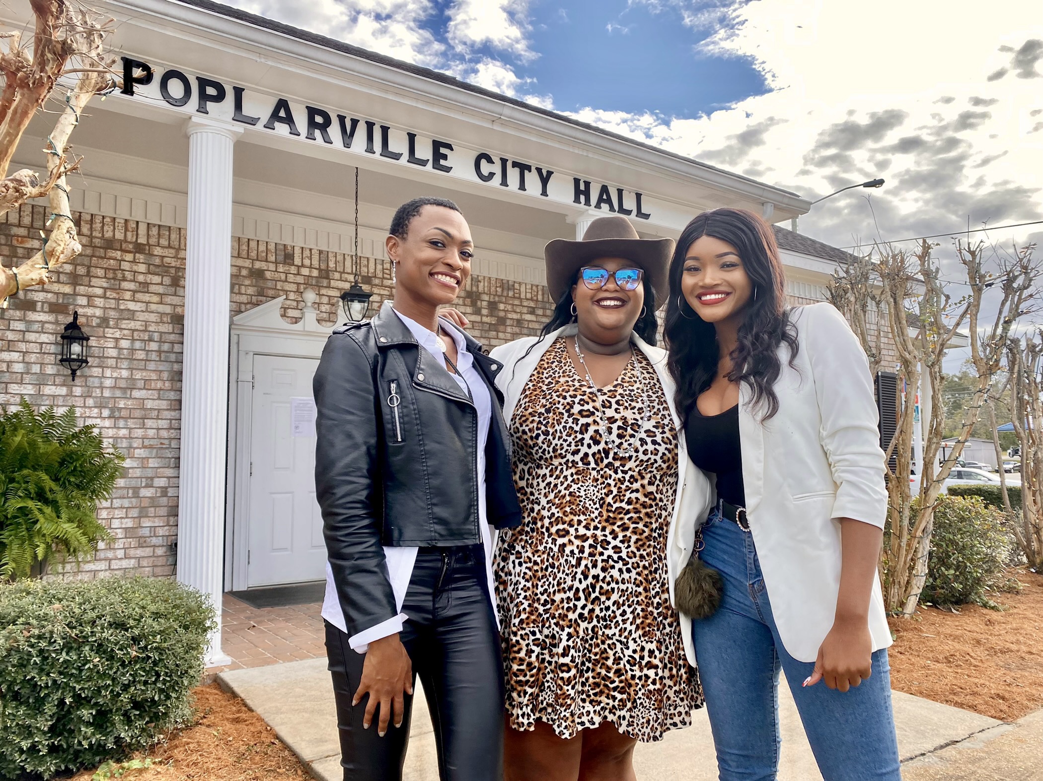 Chapel Hart earn rare group Golden Buzzer on America's Got Talent Picayune Item Picayune Item